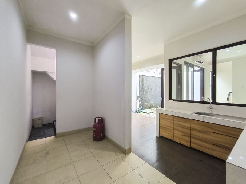 Rumah Bagus Di Discovery Serenity, Bintaro Jaya