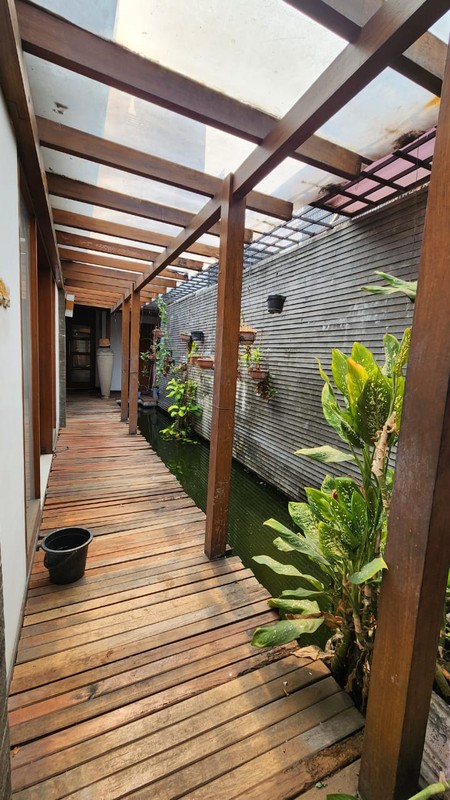 Dijual Rumah Lama di Jl. Minangkabau, Jakarta Selatan, Daerah Komersial