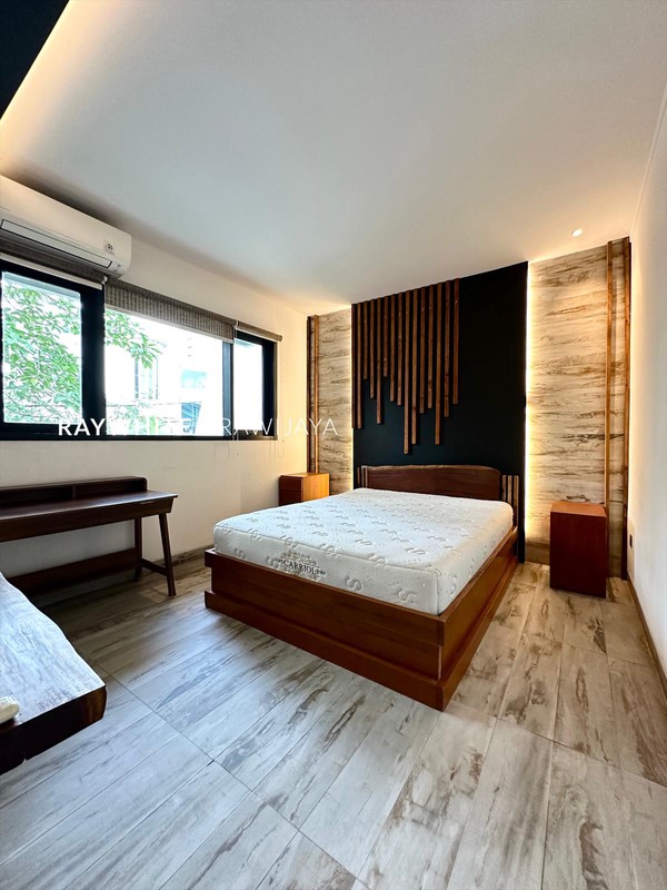 Best Price Rumah Dalam Kompleks Bona Indah Lebak Bulus