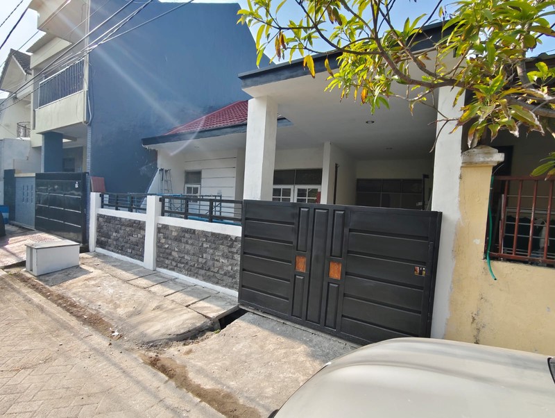 Dijual Rumah 950 Jutaan di Griya Rungkut Mapan Surabaya
