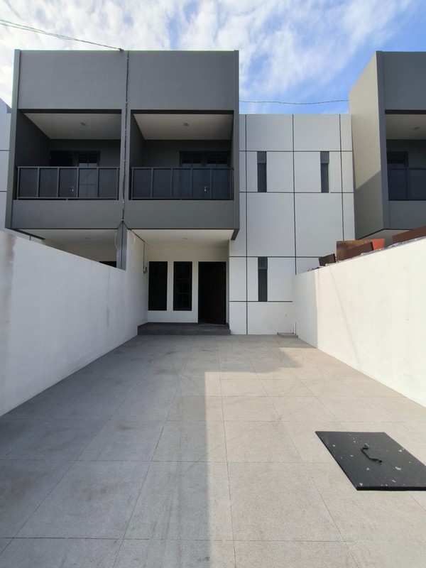 Dijual Rumah Baru Gress Lebak Arum Surabaya Timur 