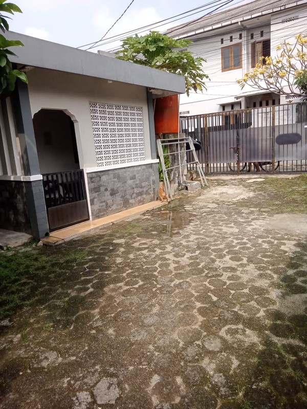 Rumah Siap Huni dengan Hunian Nyaman dan Asri di Beji, Depok