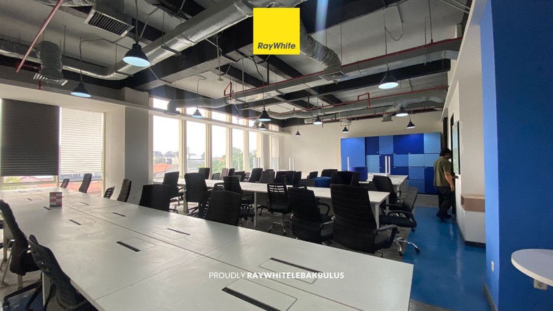 Disewakan Office Space Full Furnished Kemang Raya, Jakarta Selatan!
