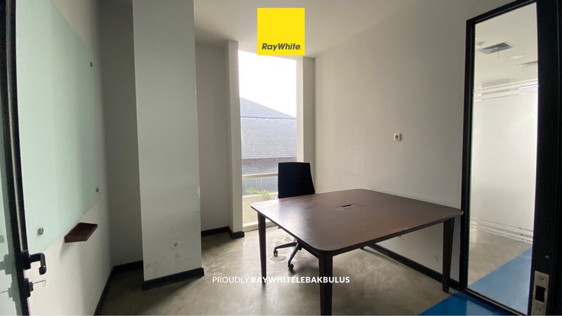 Disewakan Office Space Full Furnished Kemang Raya, Jakarta Selatan!