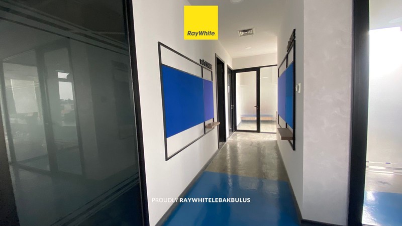 Disewakan Office Space Full Furnished Kemang Raya, Jakarta Selatan!