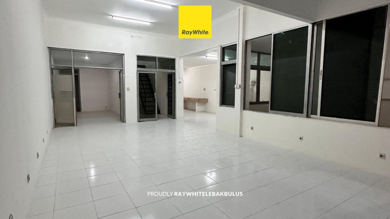 Disewakan Ruko Siap Pakai 2 Lantai di Melawai Raya, Blok M - Lokasi Strategis Jakarta Selatan