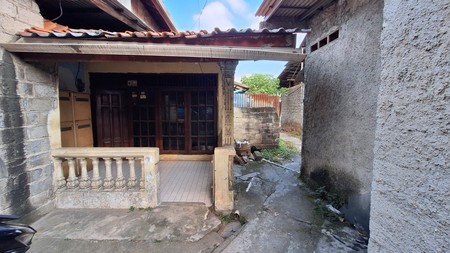Di jual tanah bonus rumah tua ciputat raya