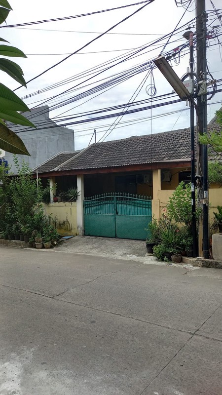 Dijual 2 Rumah  Jadi Satu Di Sari Bumi , Binong - Lippo Karawaci