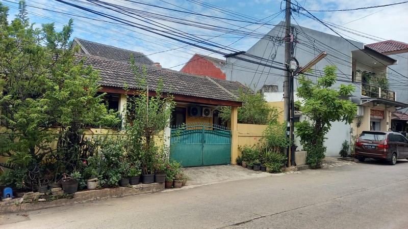 Dijual 2 Rumah  Jadi Satu Di Sari Bumi , Binong - Lippo Karawaci