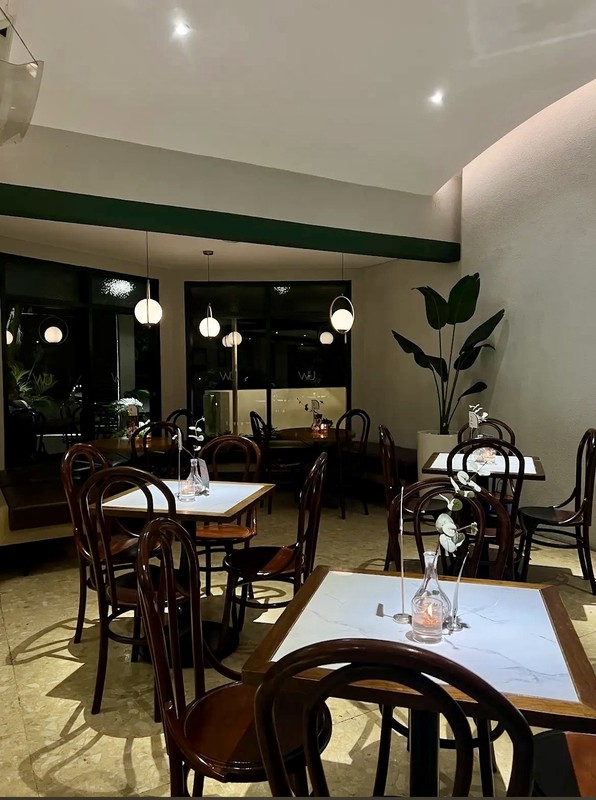 Rumah dijual di Jalan Opak Surabaya Pusat, Pusat bisnis FnB