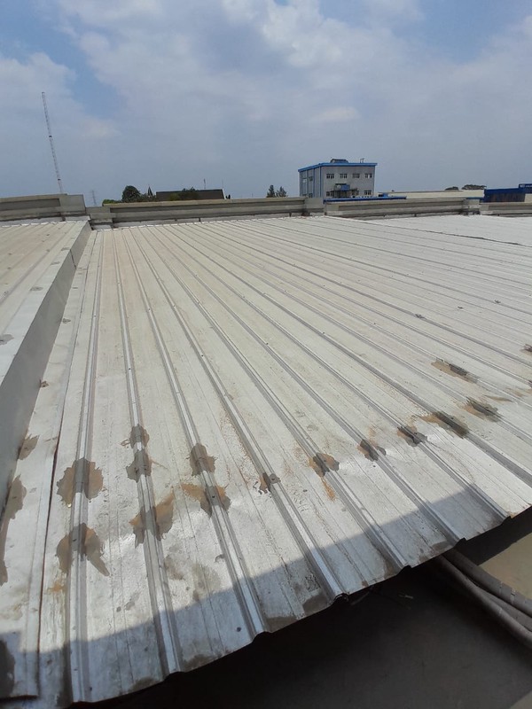 Ruko 3 Lantai di Commpark Kota Wisata 