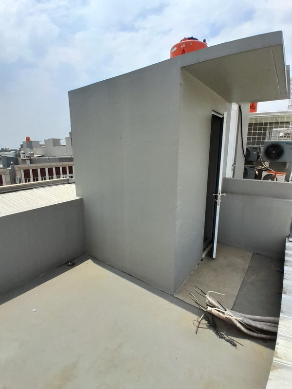 Ruko 3 Lantai di Commpark Kota Wisata 