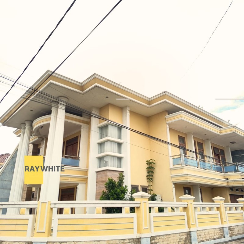 Rumah mewah way halim disewakan rumah 2 lantai IDR. 95 juta per tahun Nego