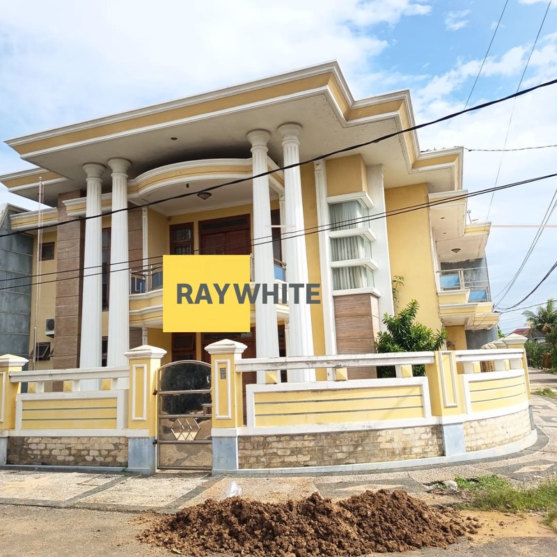 Rumah mewah way halim disewakan rumah 2 lantai IDR. 95 juta per tahun Nego