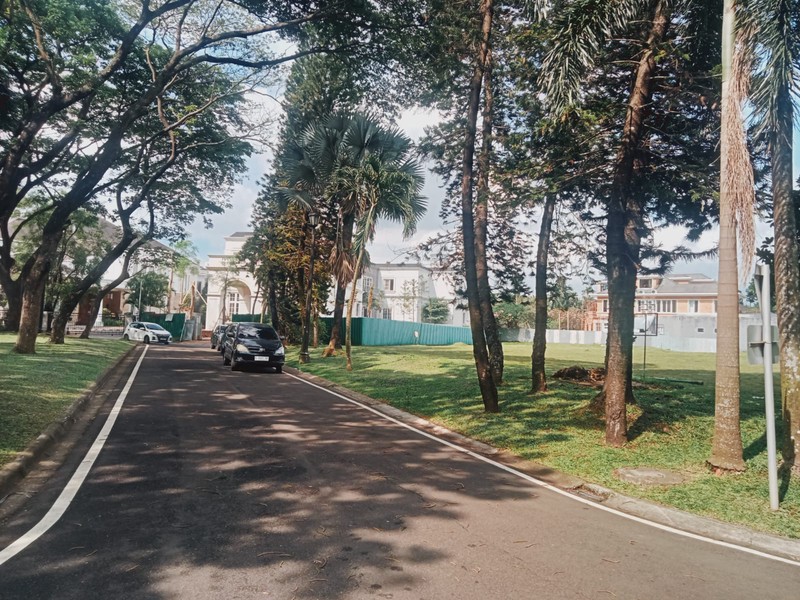 Kavling Siap Bangun Di Jl Taman Golf Karawaci Tangerang