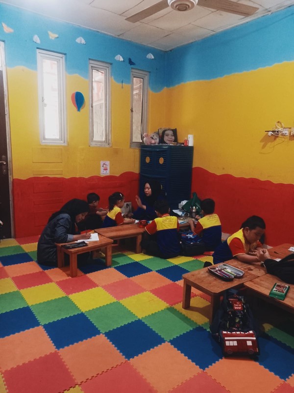 Rumah Bagus Di Jl Gili Sampeng Kebon Jeruk Jakarta Barat