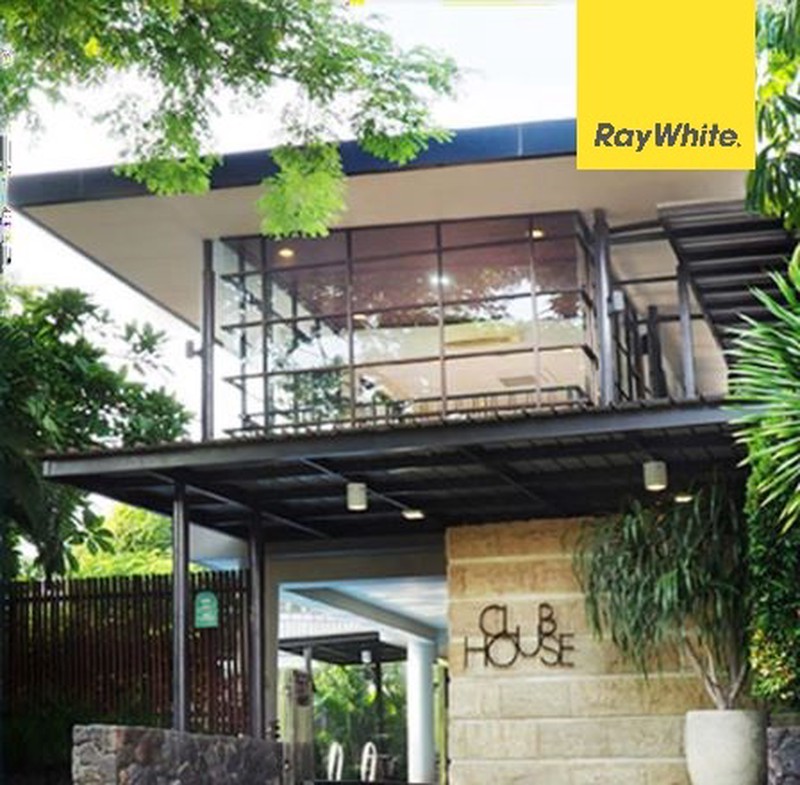 Rumah 2 Lantai Dijual Pantai Mentari Surabaya