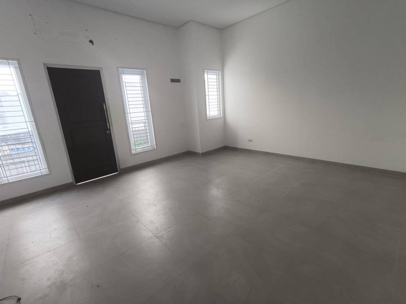 Rumah dua lantai di Perum. Cluster Raffles Residence Cluster Manssion Rajabasa, Bandar Lampung (Lampung)