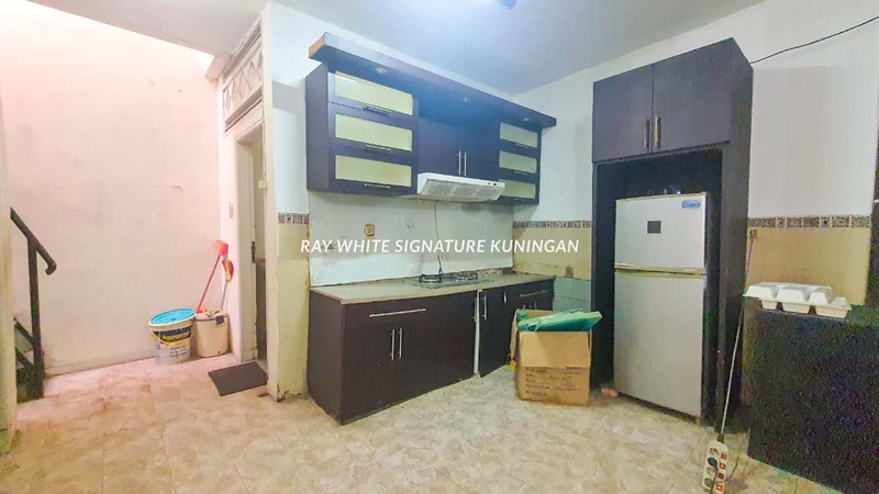 Dijual Rumah 2 Lantai di Tebet Barat Dalam