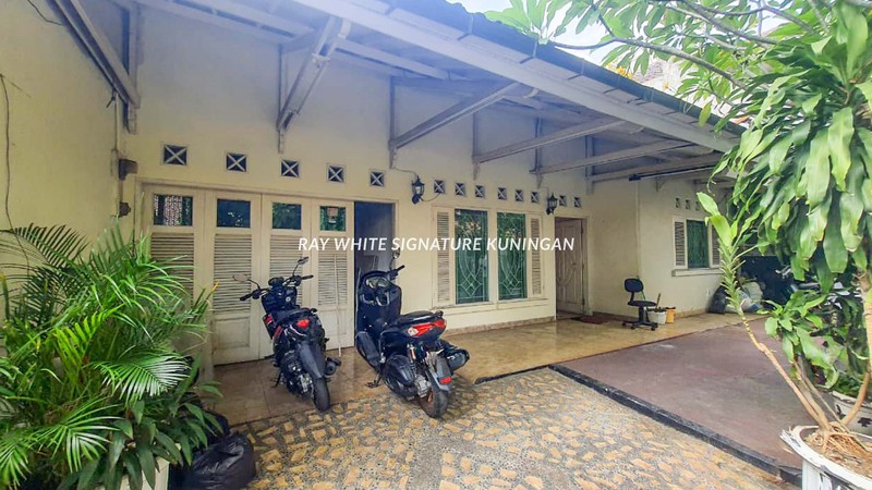 Dijual Rumah 2 Lantai di Tebet Barat Dalam