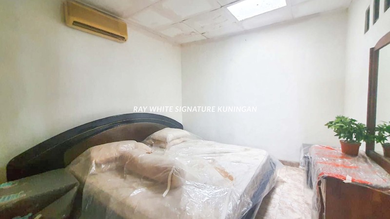 Dijual Rumah 2 Lantai di Tebet Barat Dalam