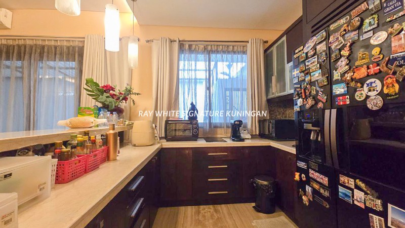 Dijual Rumah Mewah 2 Lantai di Banyan Ville The Green - BSD City