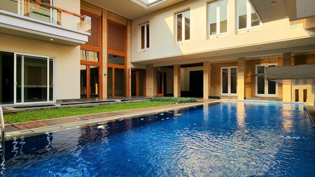 Rumah Bagus Di Jl Kencana Indah Pondok Indah Jakarta Selatan