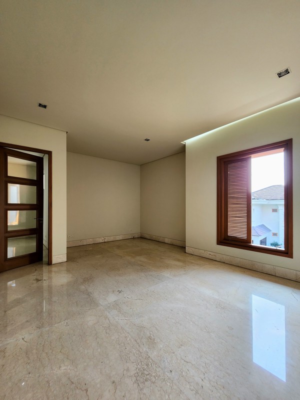 Rumah Bagus Di Jl Kencana Indah Pondok Indah Jakarta Selatan