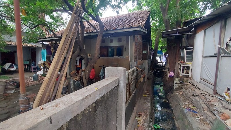 Rumah Hook Luas Cocok untuk Cluster atau Kost Daerah Pisangan Baru Jakarta Timur