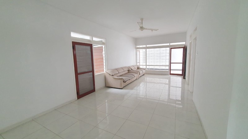 Disewakan Rumah Siap Huni di Darmo Permai Selatan Surabaya