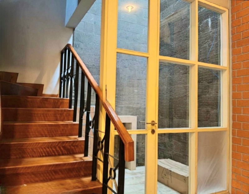 Djual: Rumah hangat mengundang, rapih dan siap huni, di lokasi favorit Gading Kirana Timur, Kelapa Gading