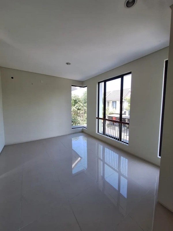 Rumah Northwest Lake Termurah Citraland Sby Barat