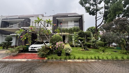 Rumah Luxury Hoek, Full Furnished di Raffles Hills Cibubur 