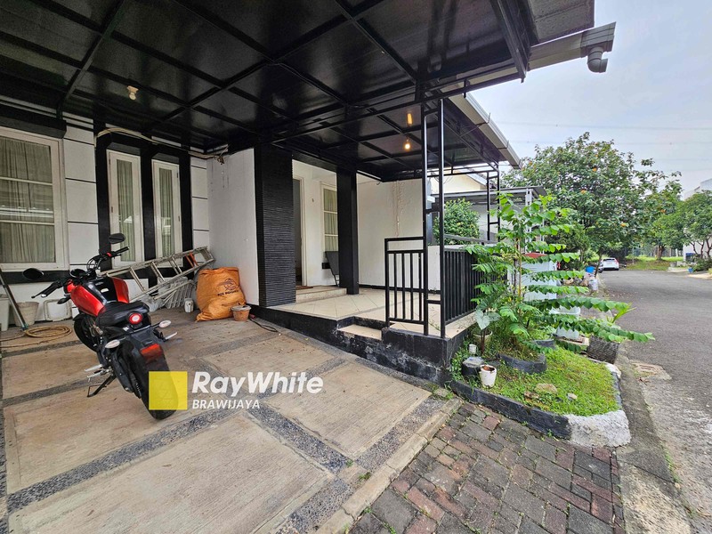 Rumah di Legenda Wisata Cibubur, Bogor, Cluster Van Gogh, cocok buat pasangan muda