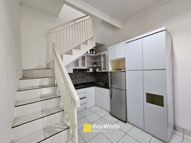 Rumah di Legenda Wisata Cibubur, Bogor, Cluster Van Gogh, cocok buat pasangan muda