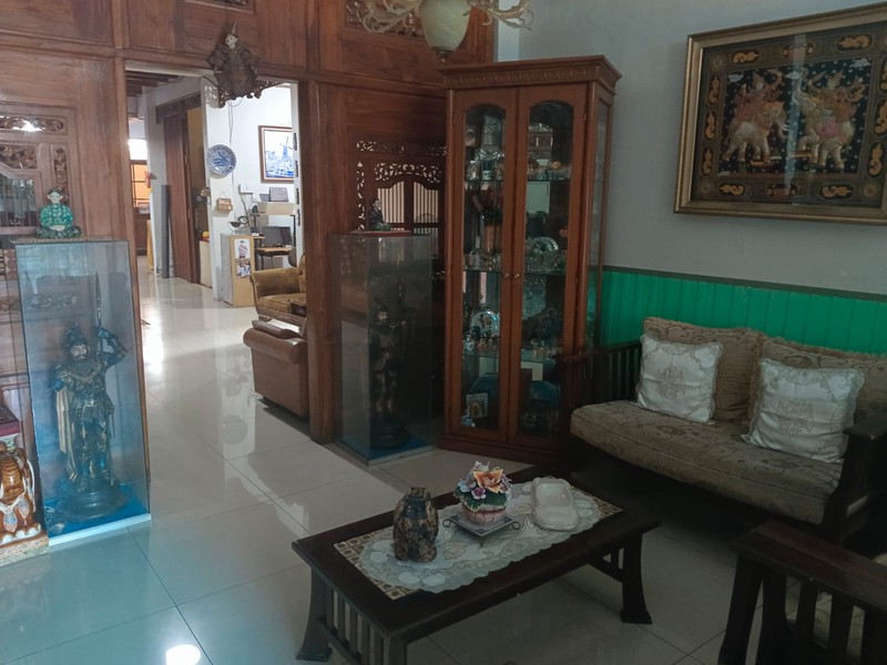 Rumah strategis dekat bandara husein sastranegara , Istana Plaza dan sma angkasa jarang ada