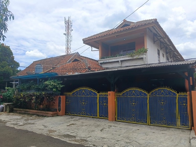 Rumah strategis dekat bandara husein sastranegara , Istana Plaza dan sma angkasa jarang ada