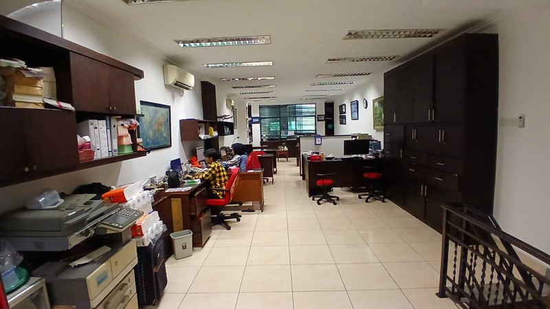 Judul Iklan RuKo Strategis DiJual dan diSewakan strategis  terletak di jalan utama Pd Indah 