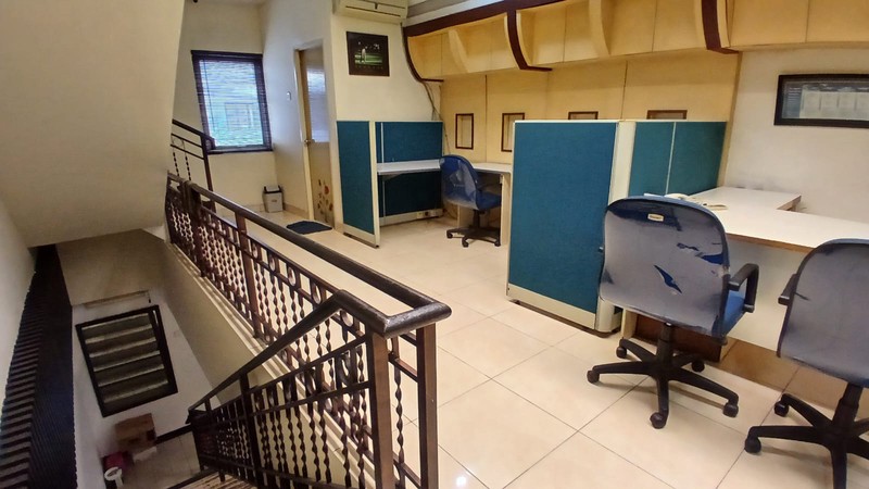 Judul Iklan RuKo Strategis DiJual dan diSewakan strategis  terletak di jalan utama Pd Indah 