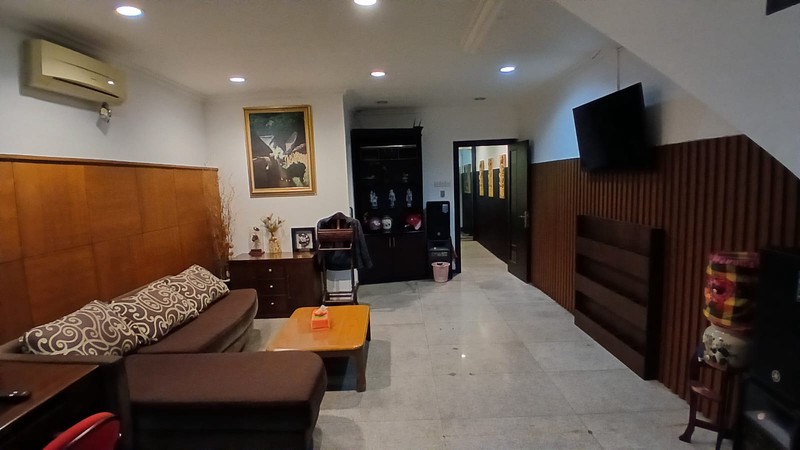 Judul Iklan RuKo Strategis DiJual dan diSewakan strategis  terletak di jalan utama Pd Indah 