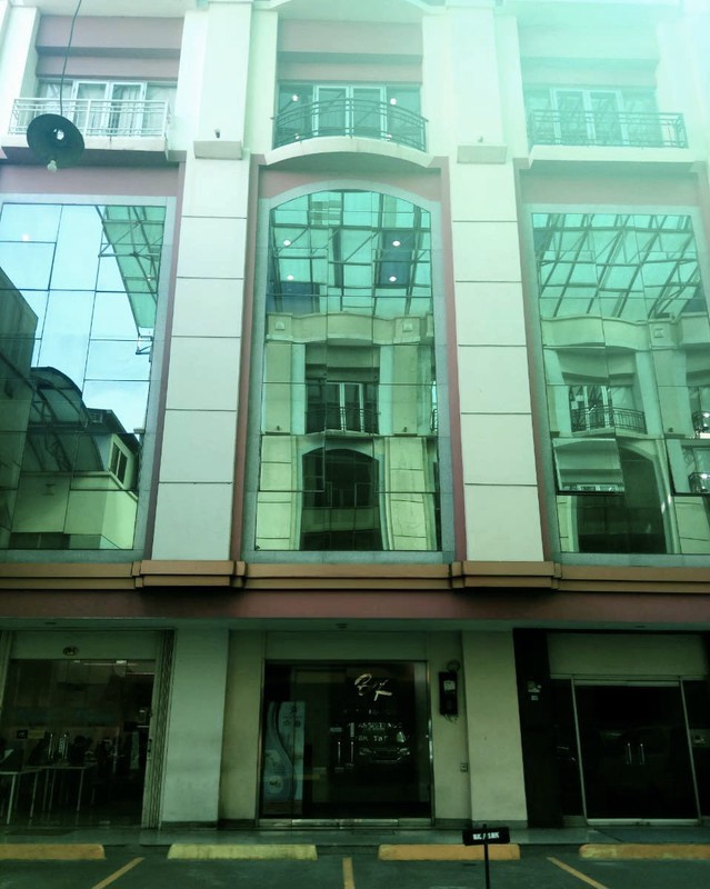 Judul Iklan RuKo Strategis DiJual dan diSewakan strategis  terletak di jalan utama Pd Indah 