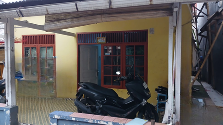 Rumah strategis dijual dekat ragunan cocok untuk kos2 an
