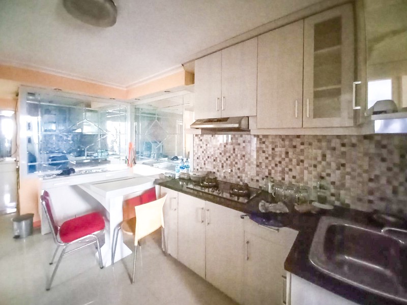 Rumah Hitung Tanah Area Cipete