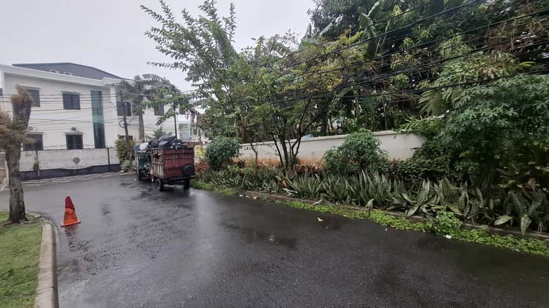 Rumah Hitung Tanah Area Cipete