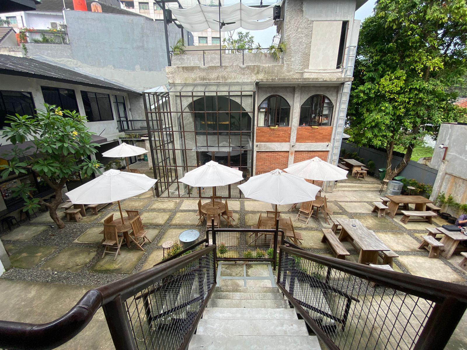 Di Jual Ruang Usaha komersial Selangkah ke Gedung Walikota Jl Nipah Raya Petogogan Kebayoran Baru Jakarta Selatan 