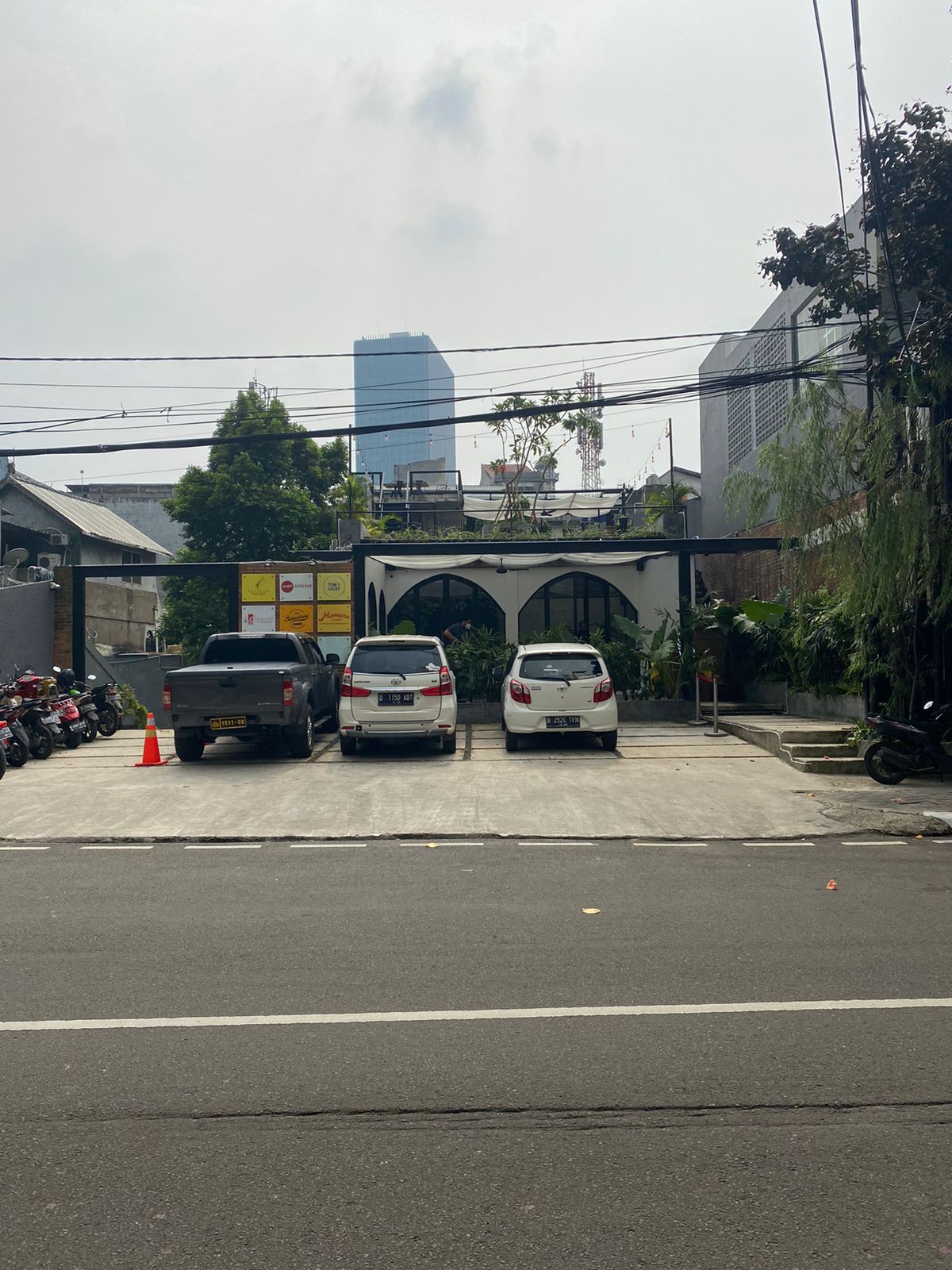 Di Jual Ruang Usaha komersial Selangkah ke Gedung Walikota Jl Nipah Raya Petogogan Kebayoran Baru Jakarta Selatan 