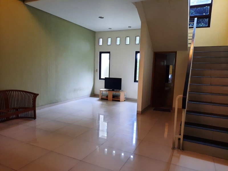 Rumah 2 Lantai di Cluster Gardenia Jababeka