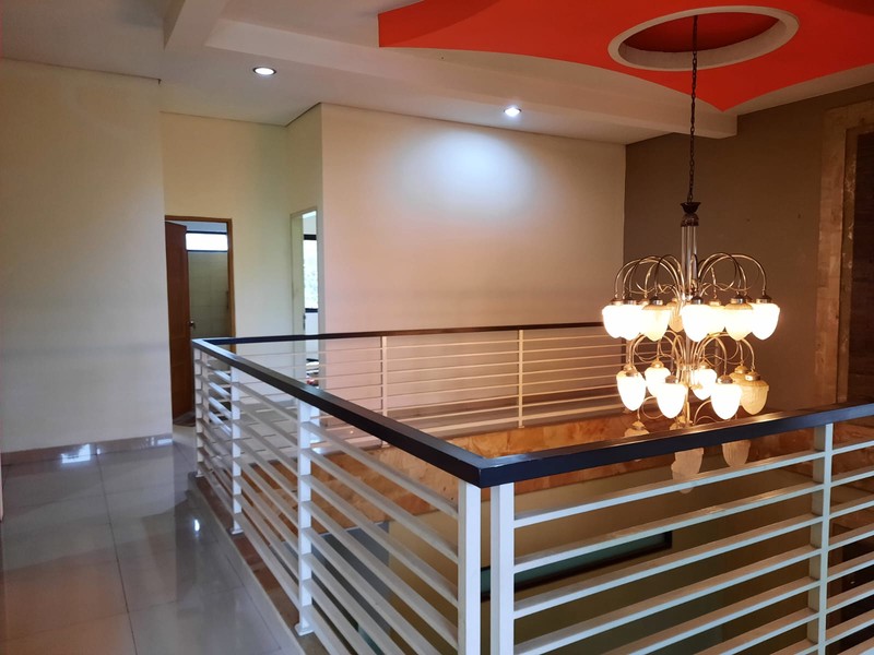 Rumah 2 Lantai di Cluster Gardenia Jababeka