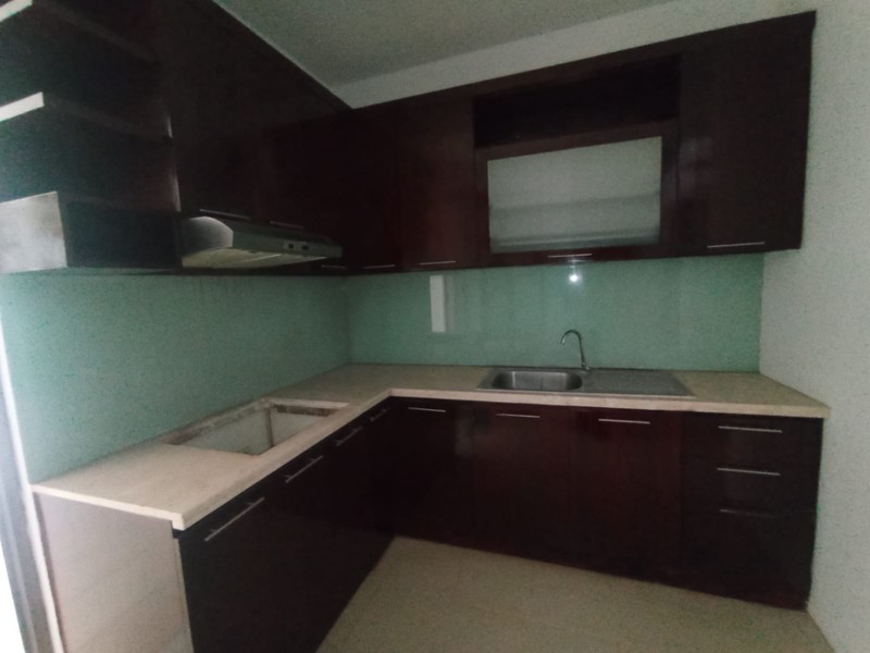 Disewakan murah Rumah di Taman New Britania JL. Manchester Lippo Karawaci Tangerang