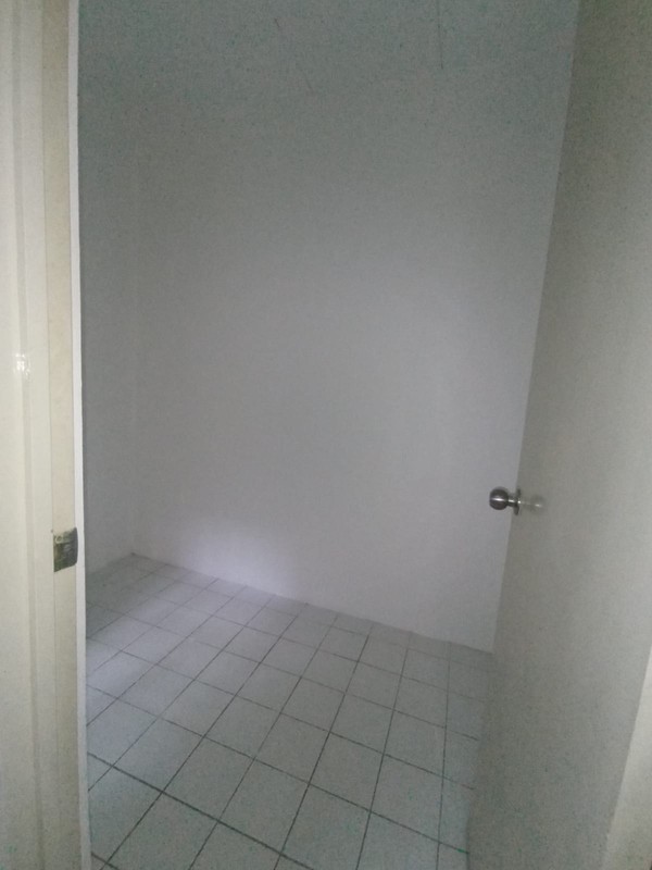 Disewakan murah Rumah di Taman New Britania JL. Manchester Lippo Karawaci Tangerang